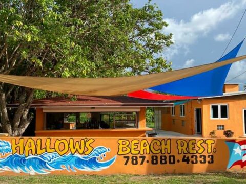 Hallow's Beach Restaurant Arecibo