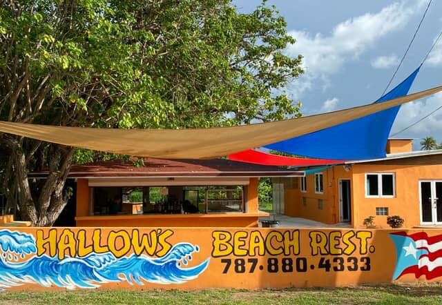 Hallow's Beach Restaurant Arecibo