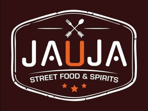 Jauja Food truck stands