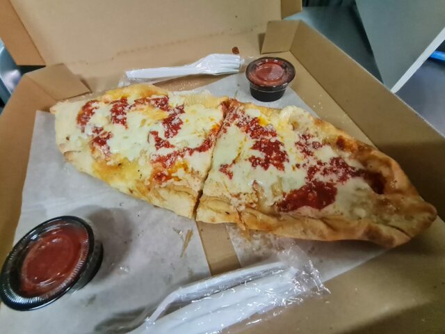 Joys Pizza Isabela.5