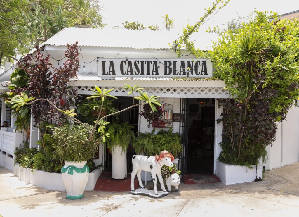 La Casita Blanca