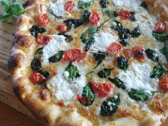 Magdalenes Pizza Aguadilla 2