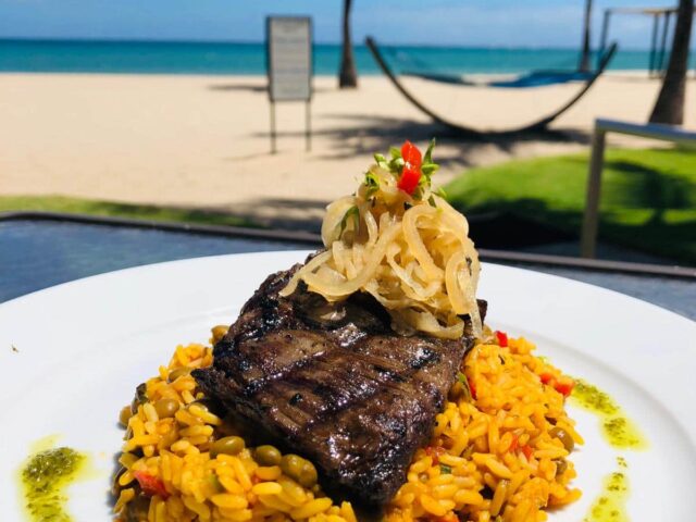 Sirena Oceanfront Restaurant Isla Verde 5