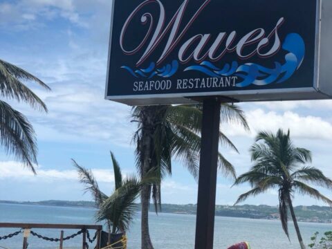 Waves Seafood Restaurant Aguada